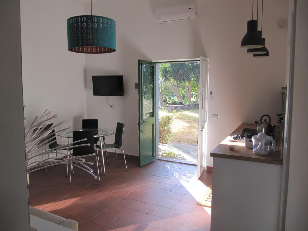 קטאניה Terre Del Cardinale Country Suites חדר תמונה